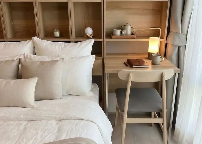 Warm Wood Oasis Next To Bts Thong Lo 公寓 曼谷