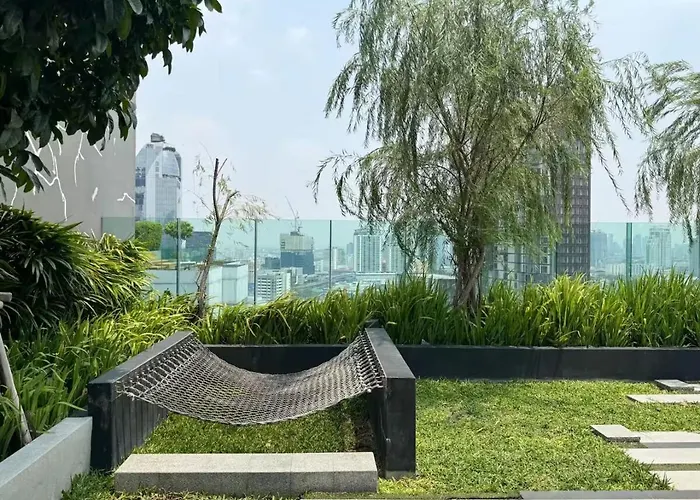 Warm Wood Oasis Next To Bts Thong Lo * 曼谷